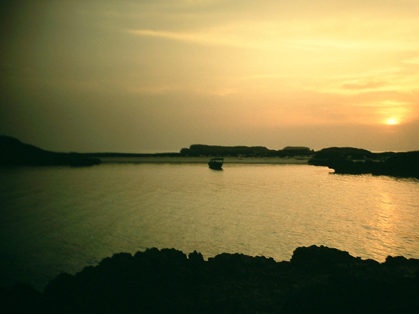 Dalmanyat Island Sunset