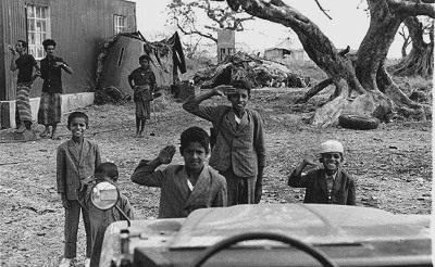 Arrival with children greeting us